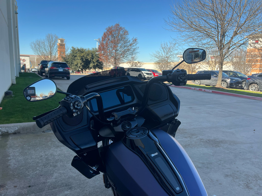 Road Glide®
