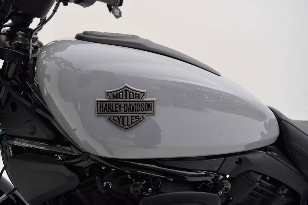 Nightster