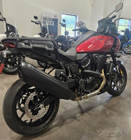 Pan America® 1250 ST