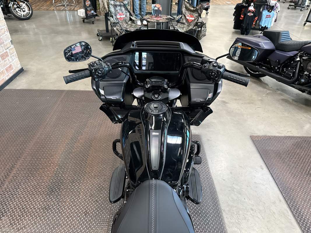 Road Glide®