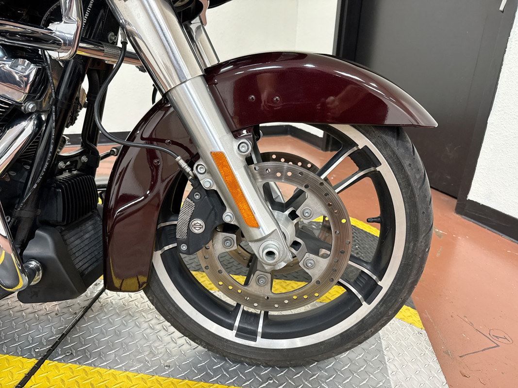 Road Glide®