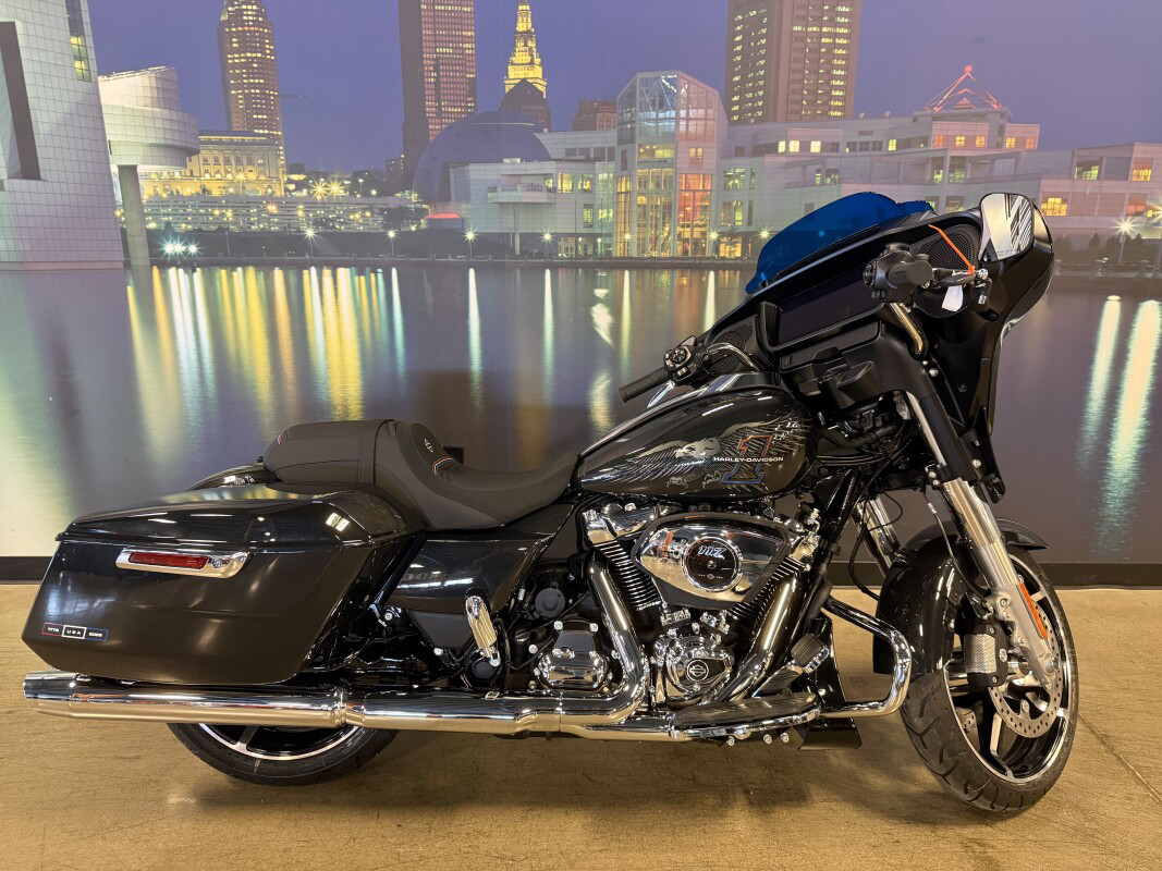 Street Glide®