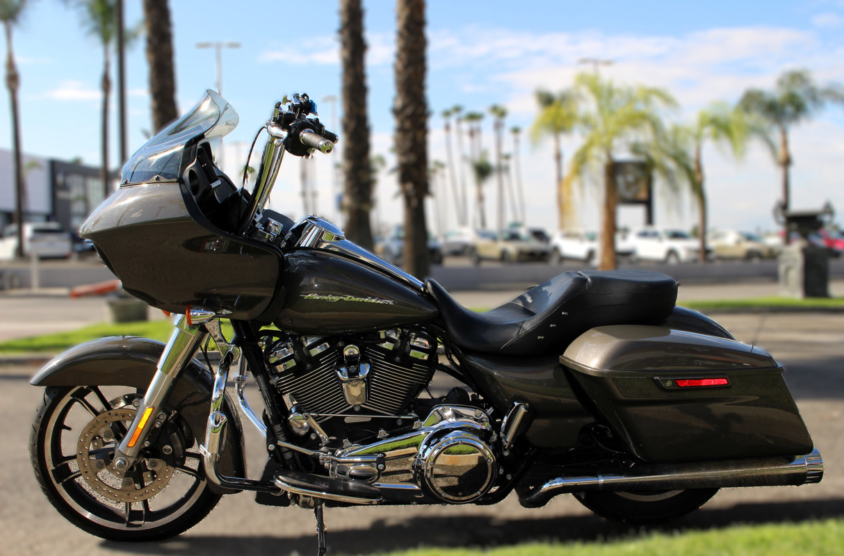 Road Glide®