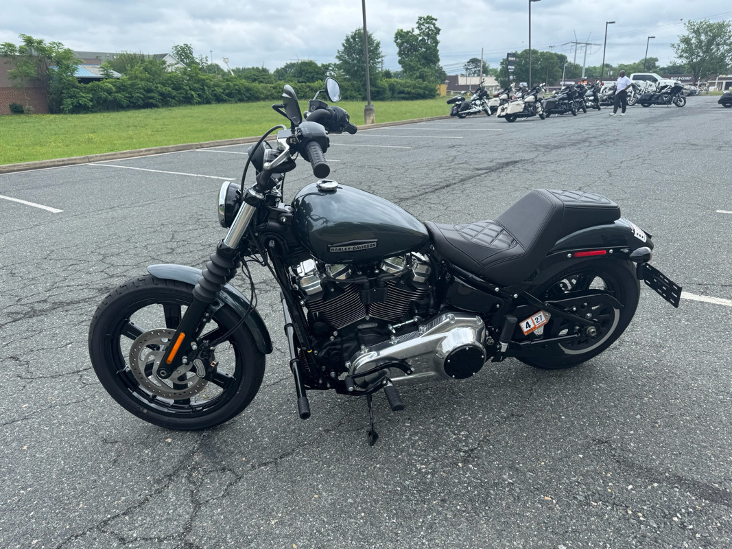 Street Bob®