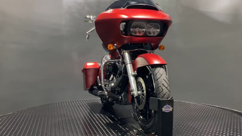Road Glide®