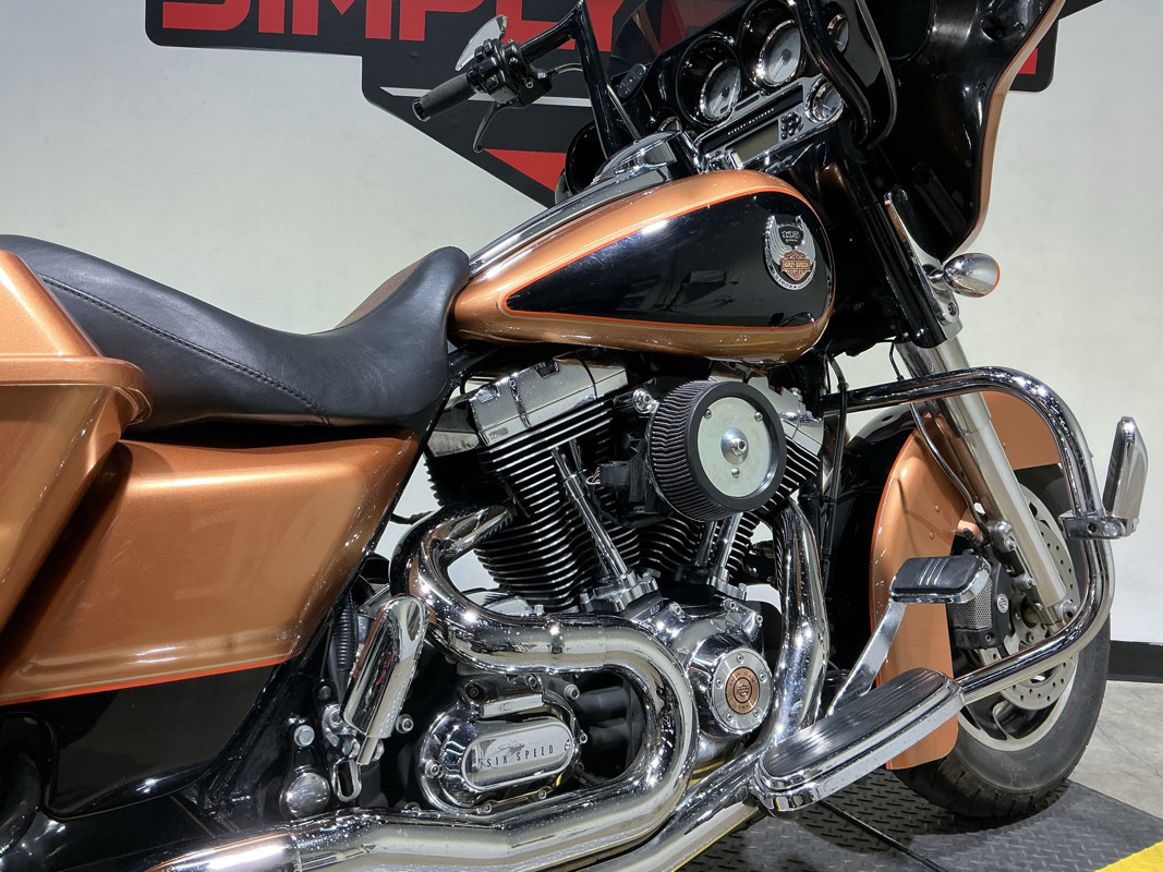 Street Glide®