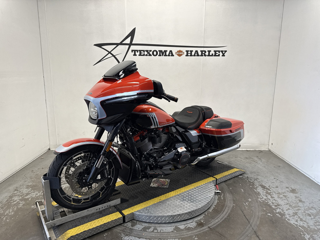 CVO® Street Glide®