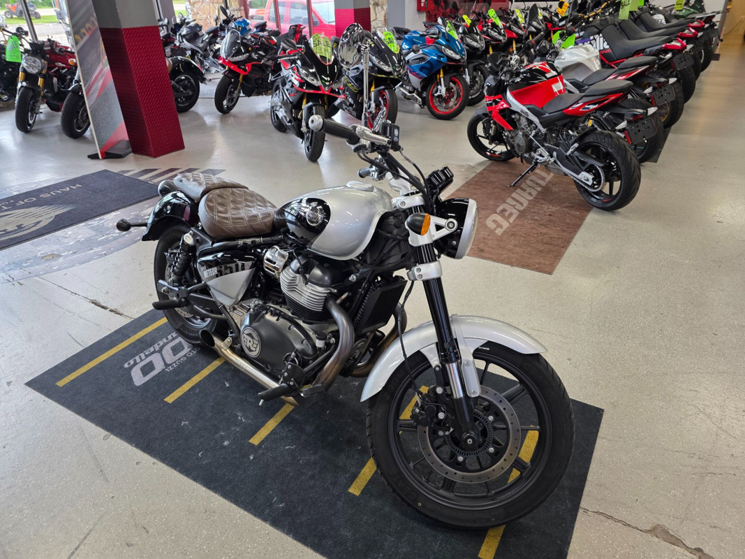 Super Meteor 650