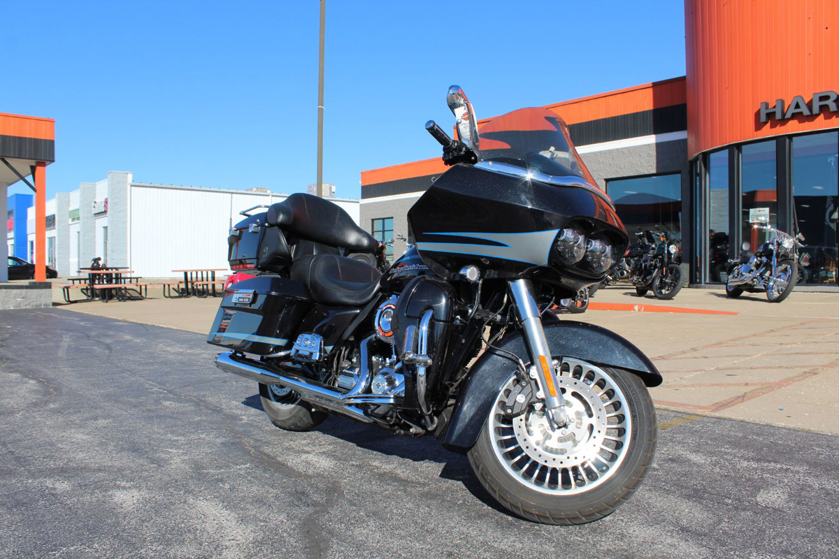 Road Glide® Custom