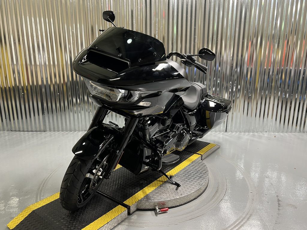Road Glide®