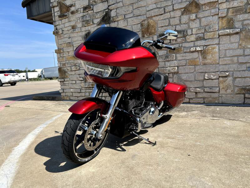 Road Glide®