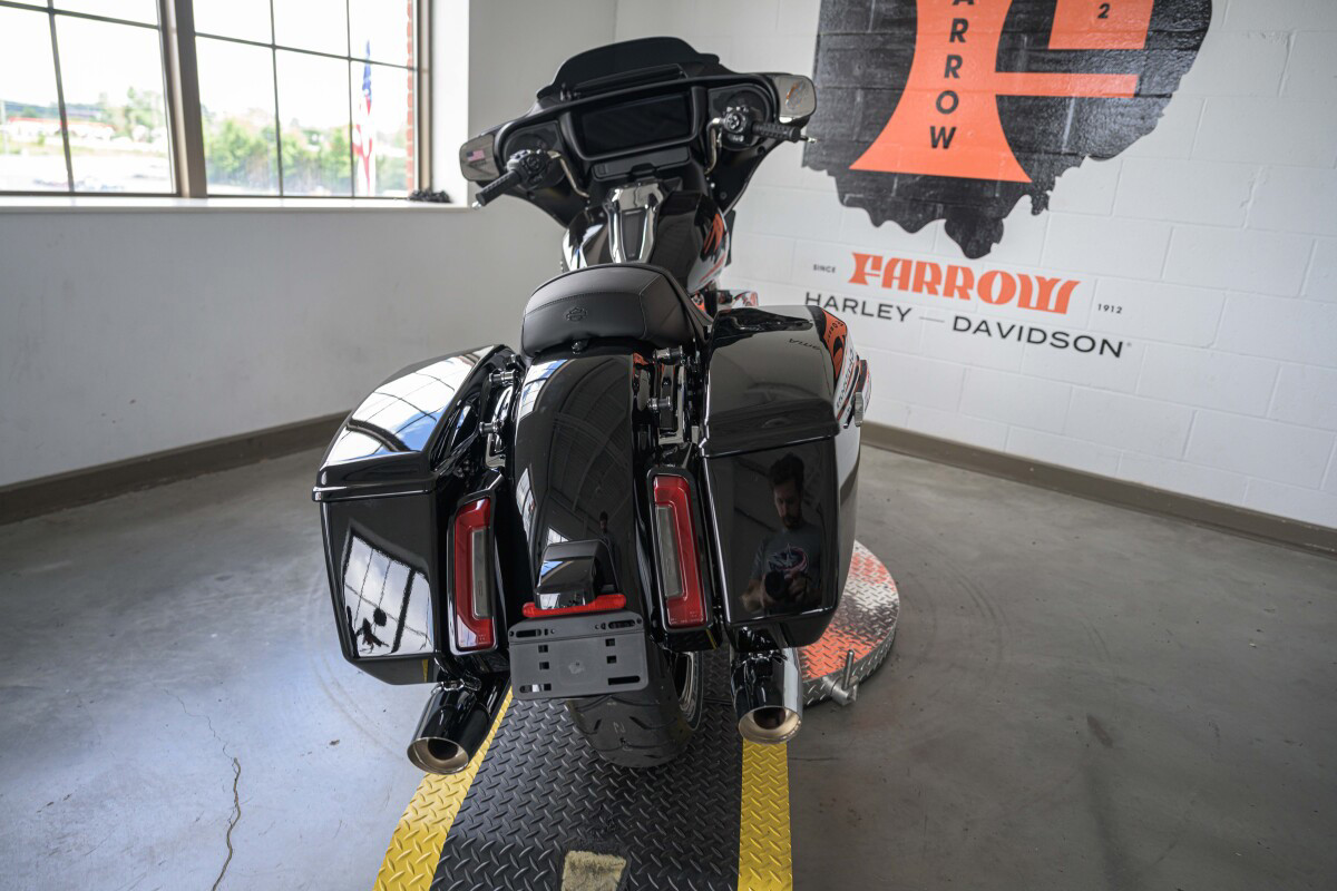 Street Glide®