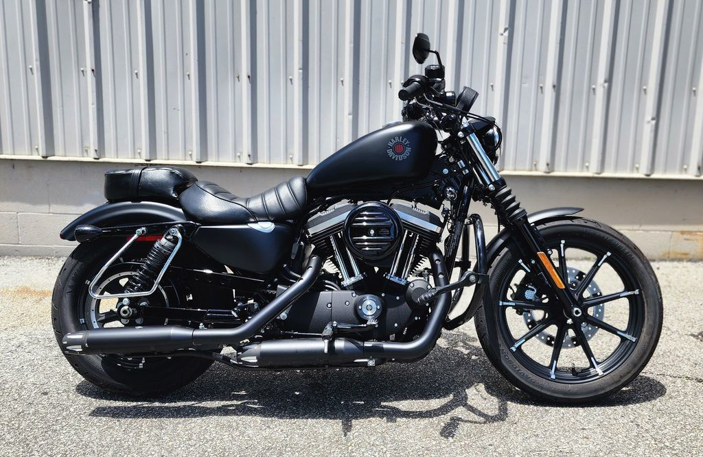 Iron 883®
