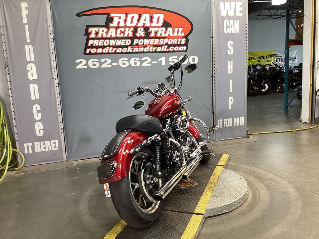Sportster® SuperLow® 1200T