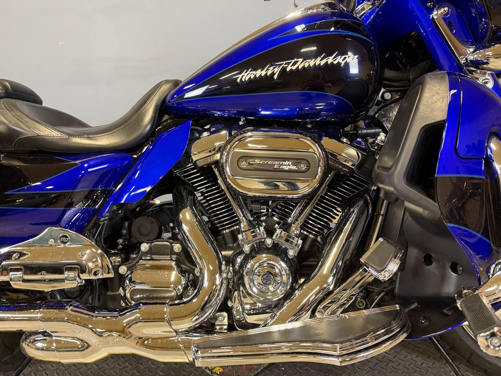 CVO® Street Glide®