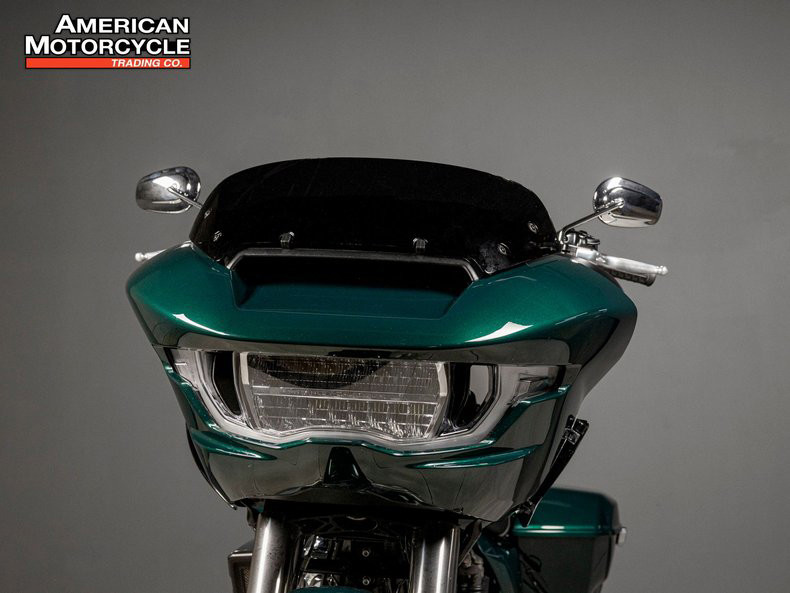 Road Glide®