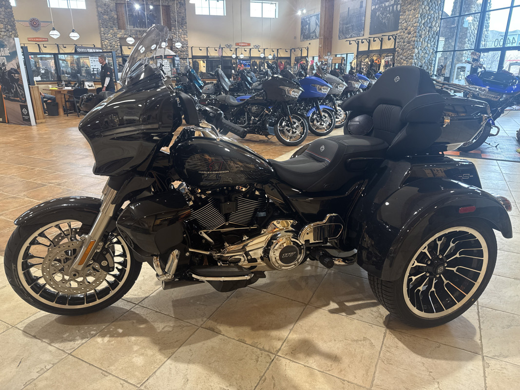 Street Glide® 3 Limited