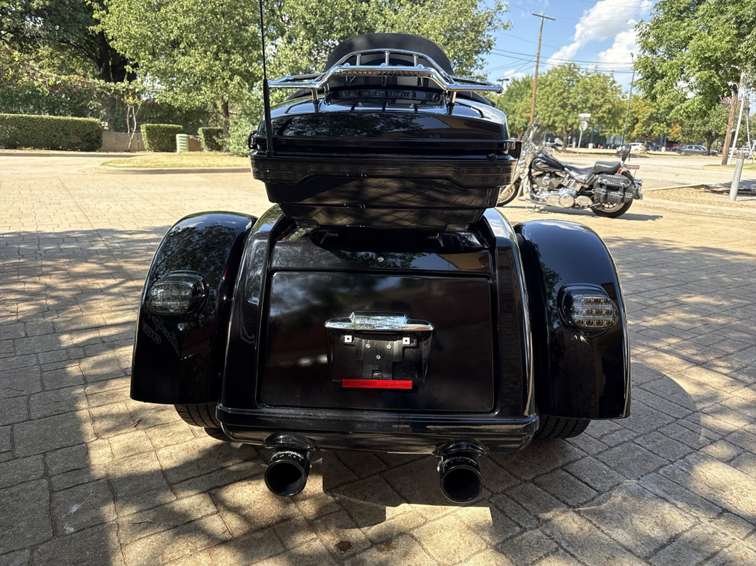 CVO® Tri Glide®