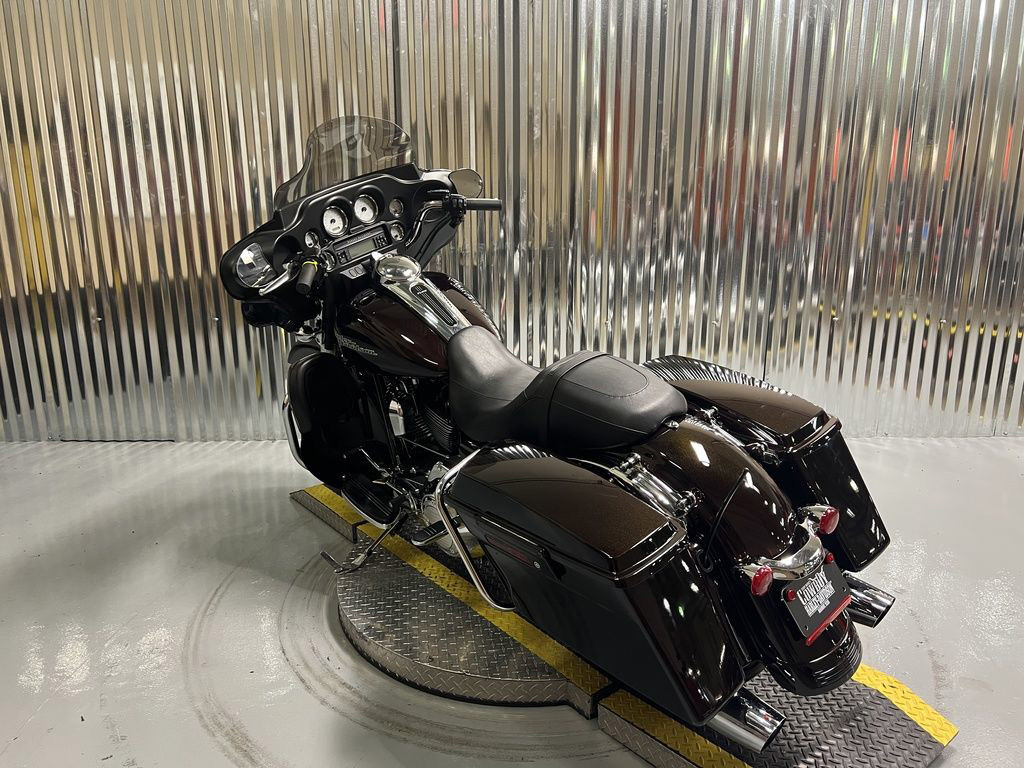 Street Glide®