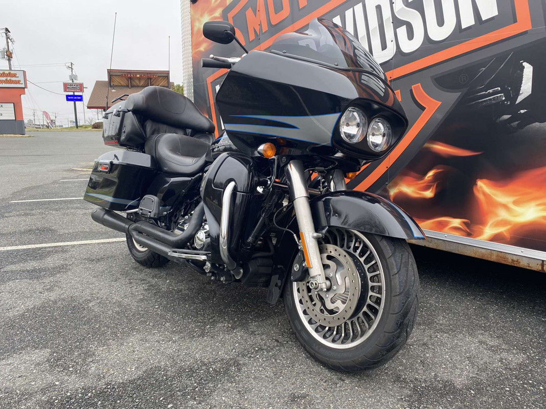 Road Glide® Ultra