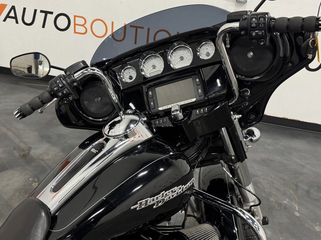 Street Glide® Special