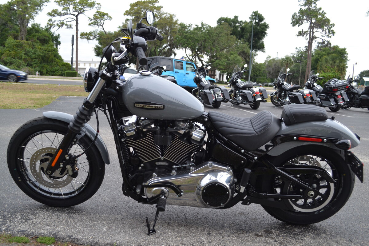 Street Bob®