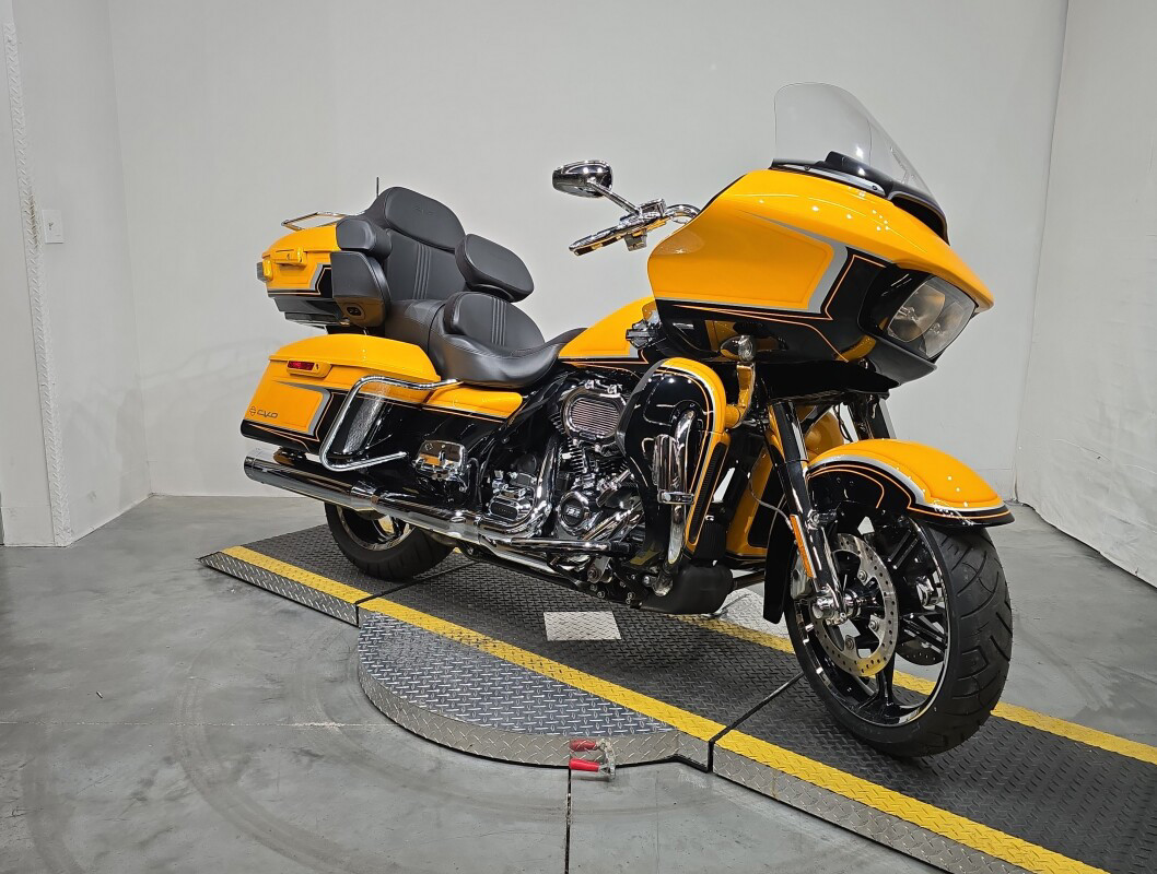CVO® Road Glide® Limited