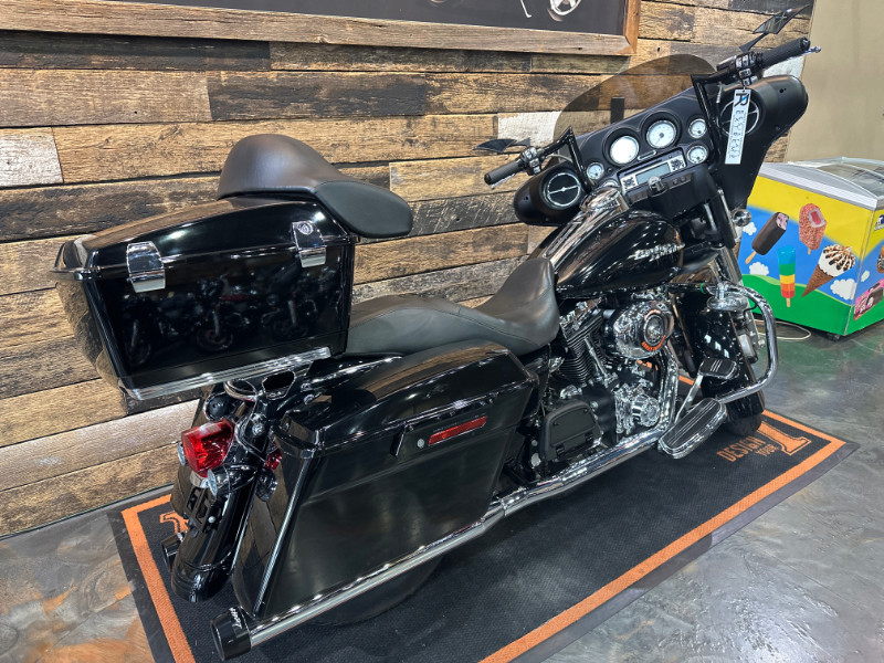 Street Glide®
