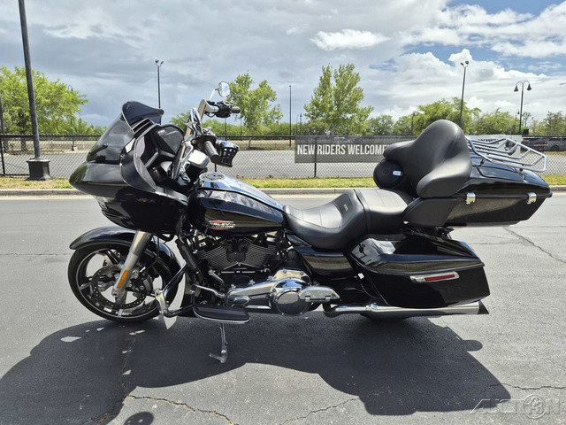 Road Glide®