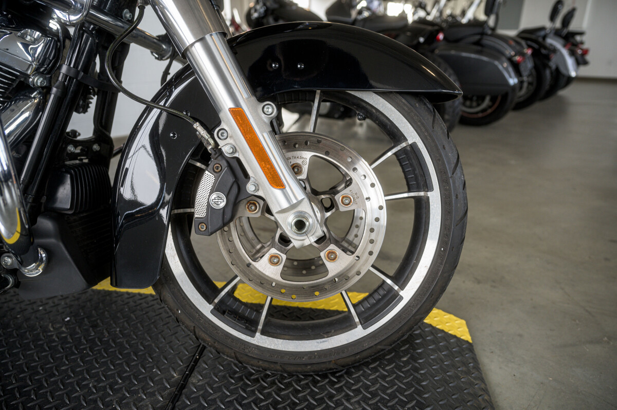 Road Glide®