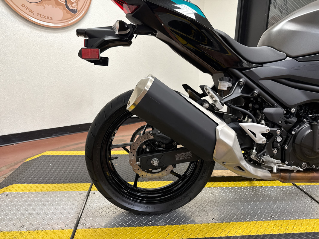 Z400 ABS