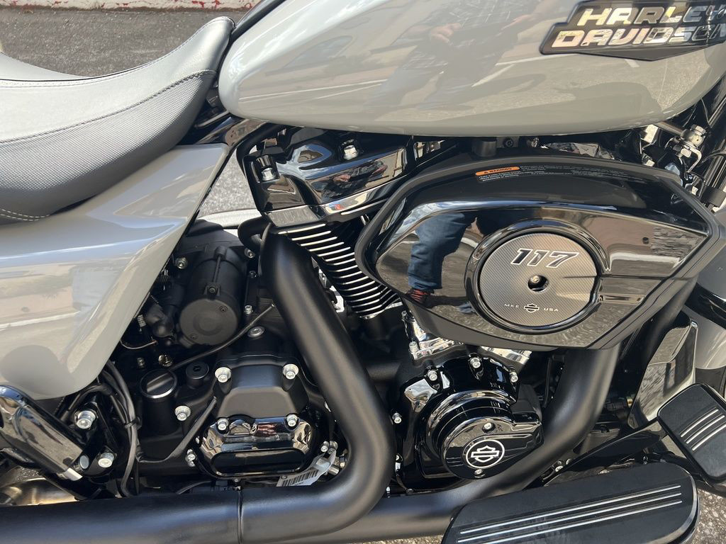 Road Glide®