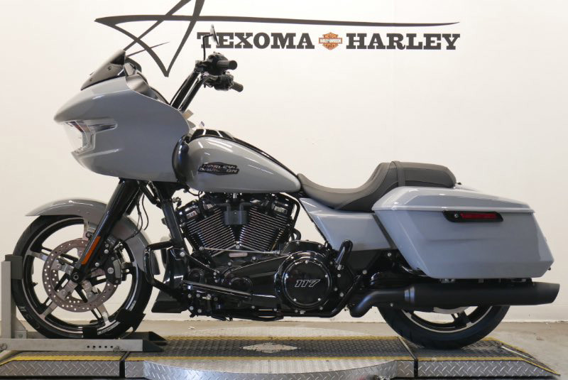 Road Glide®