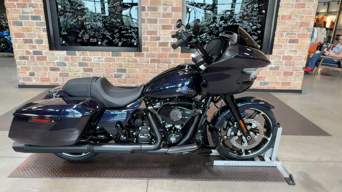 Road Glide®