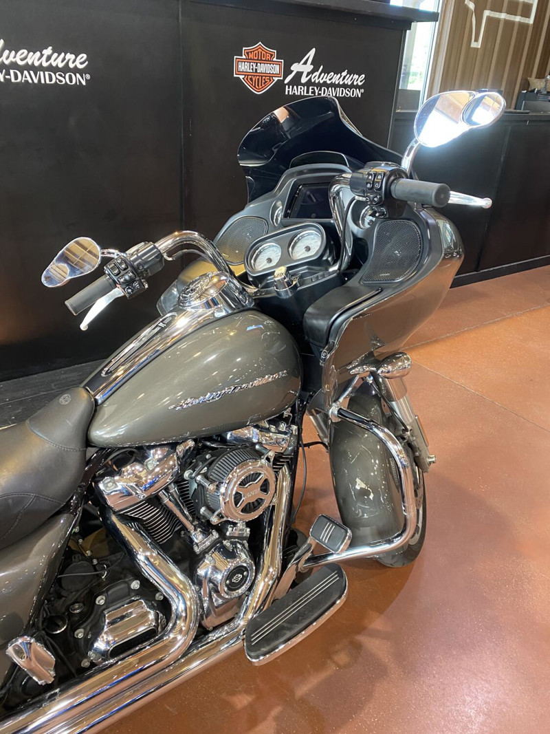 Road Glide®