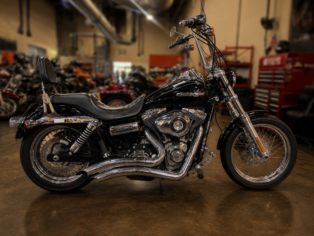 Dyna® Super Glide® Custom
