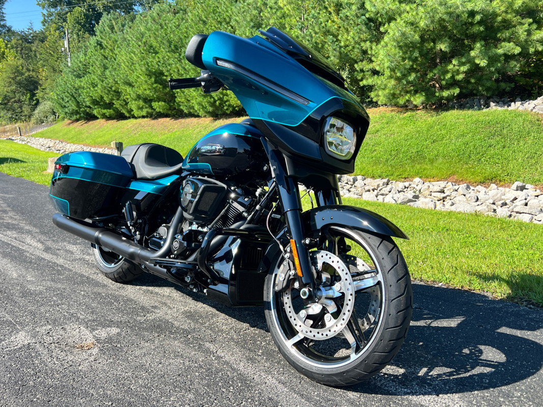 Street Glide®