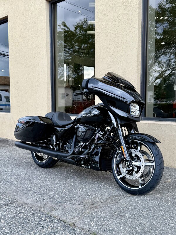 Street Glide®
