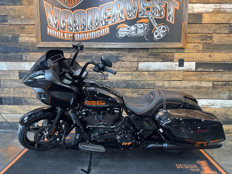 Road Glide®