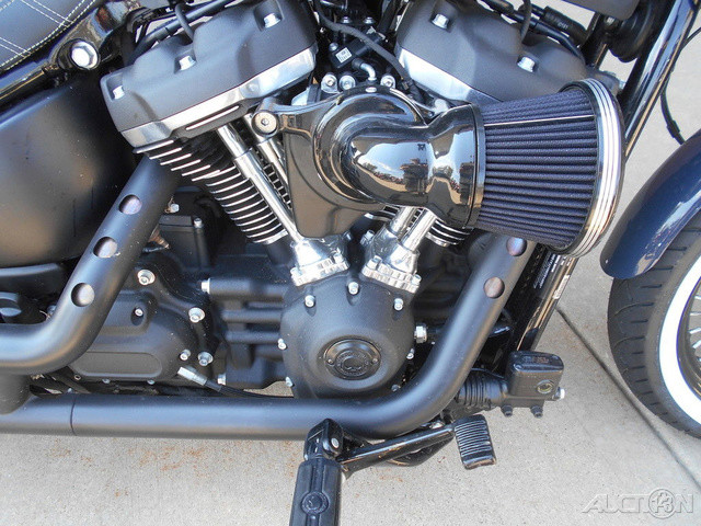 Softail® Street Bob®