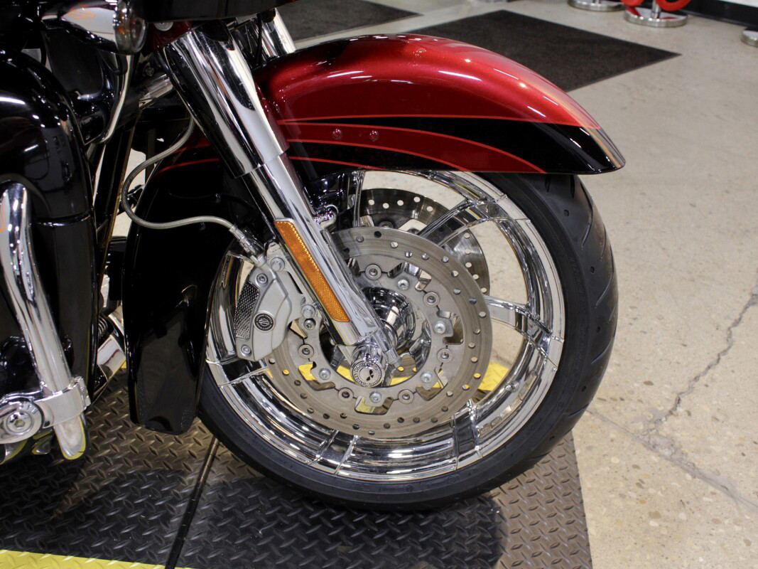 CVO™ Road Glide® Ultra