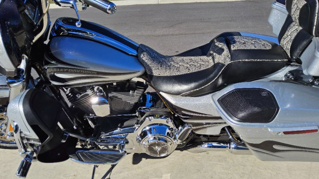 CVO® Street Glide®