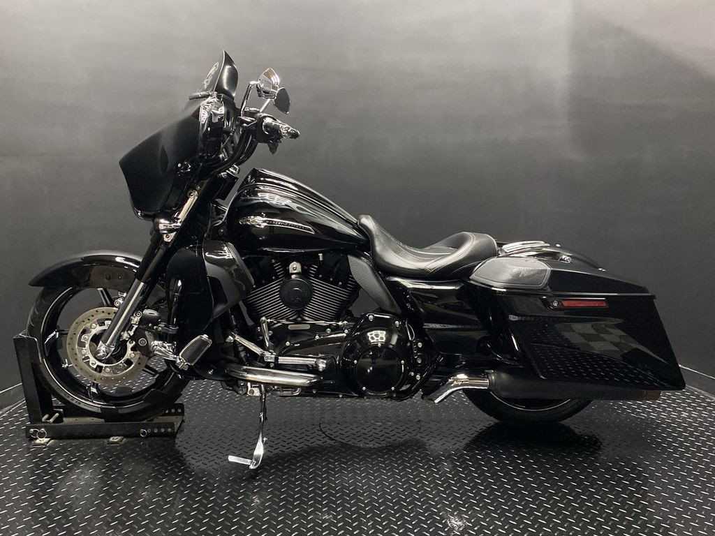 CVO® Street Glide®