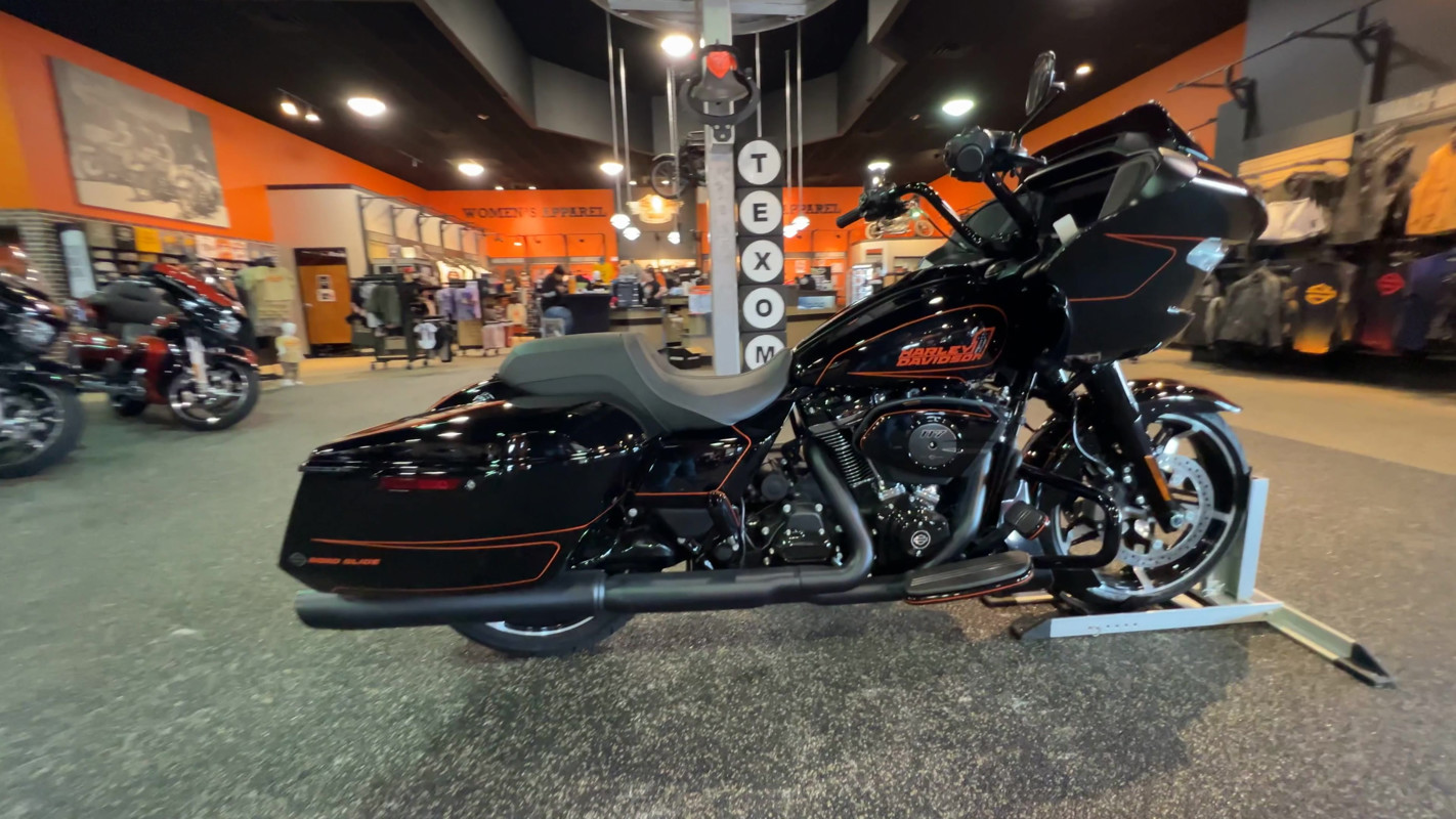 Road Glide®