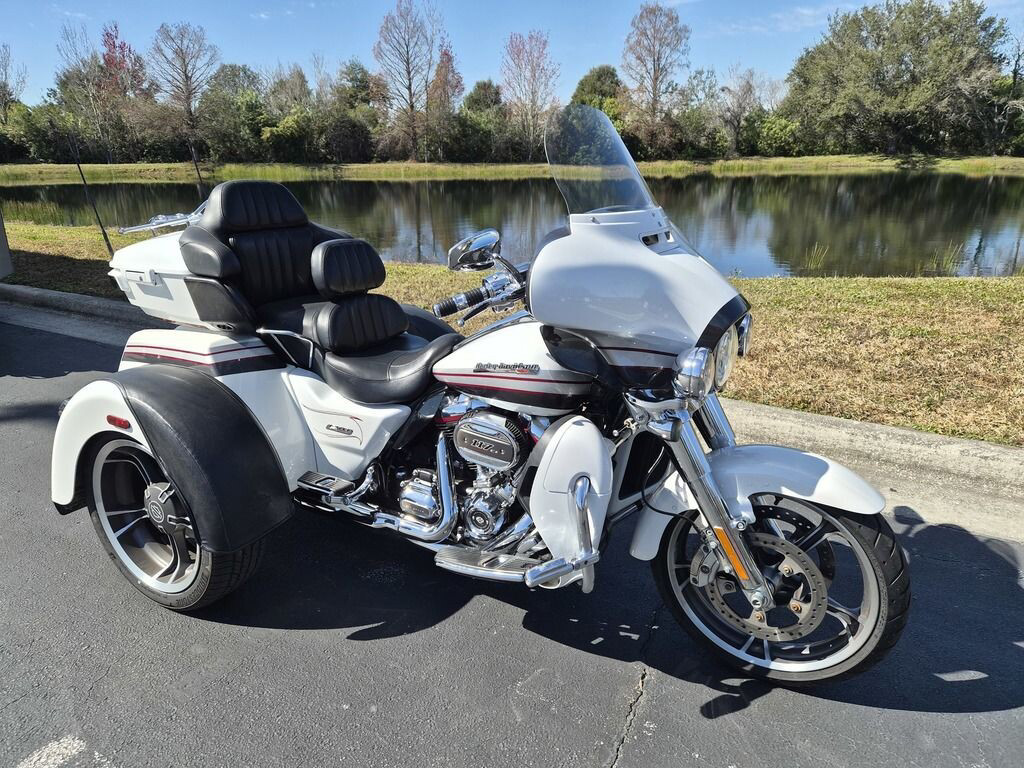 CVO Tri Glide® Ultra