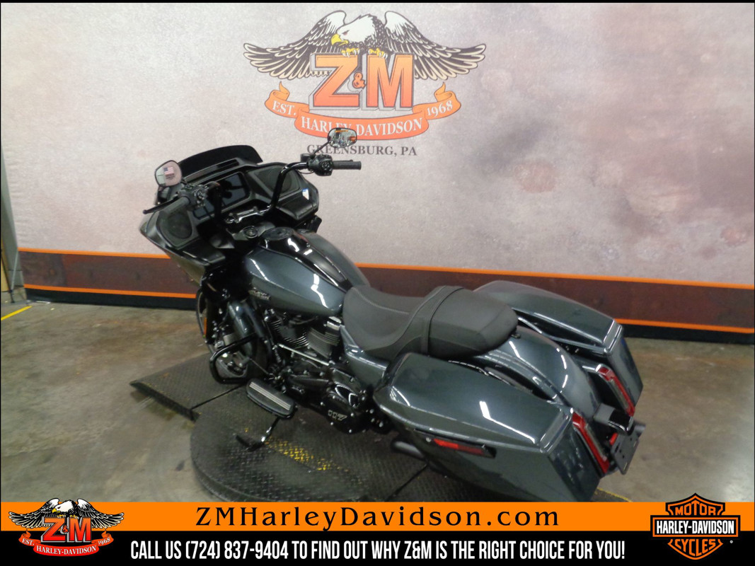 Road Glide®