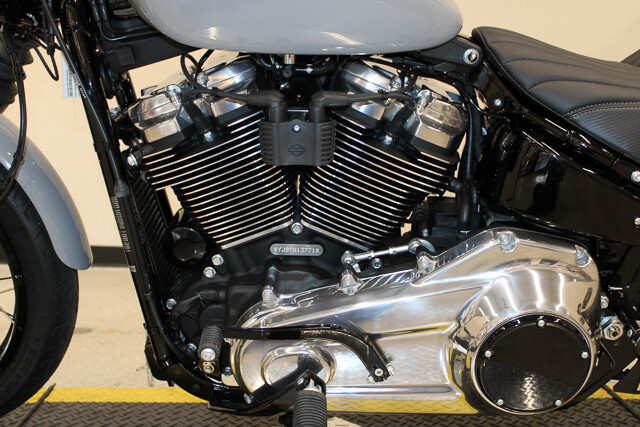 Street Bob®
