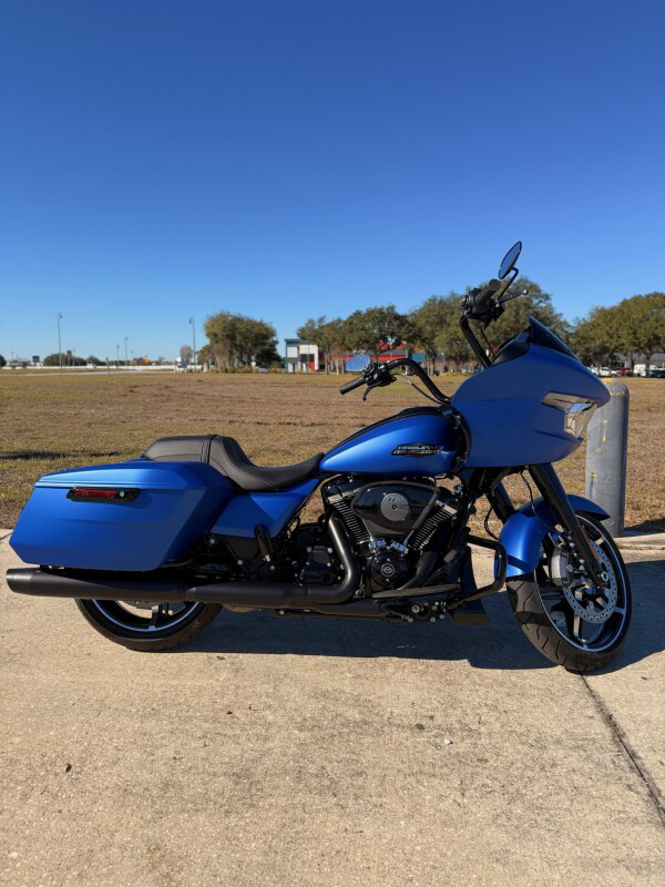 Road Glide®