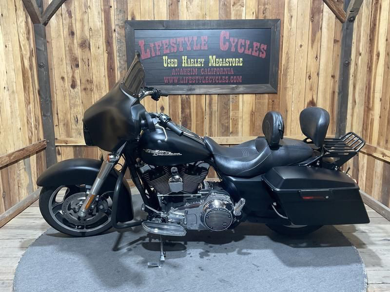 Street Glide®
