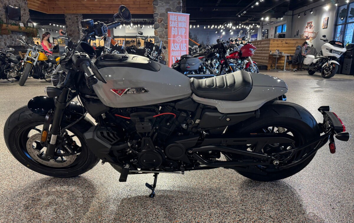 Sportster® S